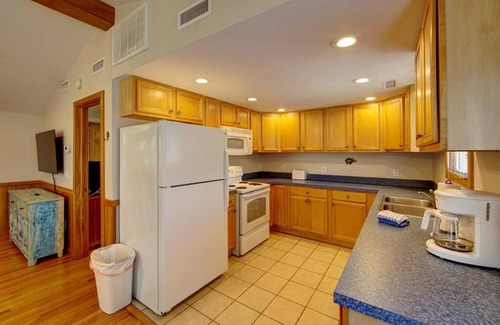 Ocracoke Casa | Minnow: A charming home for 2 in a secluded neighborhood in Ocracoke.