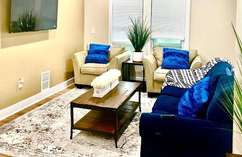 Springfield Apartamento | MIns from MGM and Museums