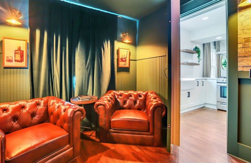 Eastwood Casa | Mins to Broadway & Downtown Nashville with Hot tub