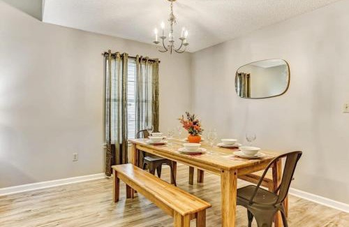Savannah Casa | Mins to Downtown & Islands! Garfield Getaway