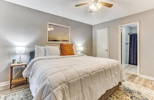 Savannah Casa | Mins to Downtown & Islands! Garfield Getaway
