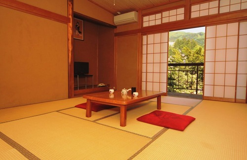 Yudanaka Shibu Onsen Casa | Minshuku Miyama