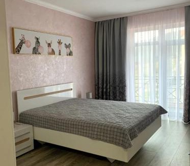 Polyana Apartamento | Mint Apartment Солнечное Закарпатье