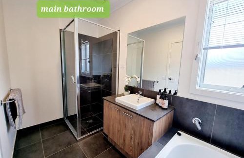 Berwick Casa | Minta Estate 4bedrooms Berwick home no sharing