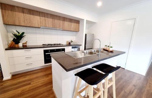 Berwick Casa | Minta Estate 4bedrooms Berwick home no sharing