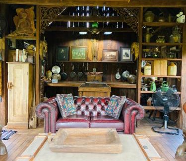 Khong Casa | Mintys Folly 2