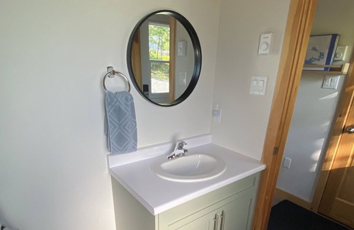 Smiths Corner Casa | Minutes from skiing, golfing and beach. Private setting with all the amenities!