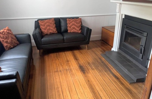 West Launceston Casa | Minutes from the CBD, Cafes & Cataract Gorge