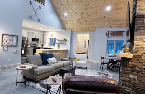 Bellaire Chalet De Esquí | Minutes from the Pink Lift at Shanty Creek