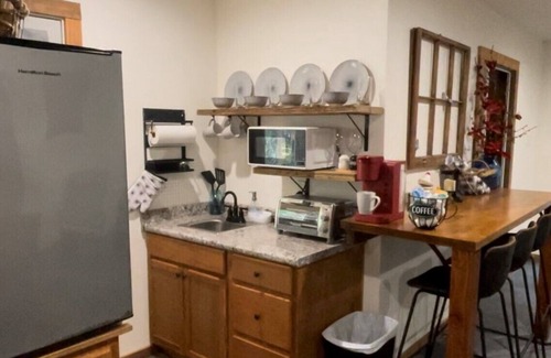 Denham Springs Casa | Minutes from the interstate, The Barn is tucked away from life's hectic pace!