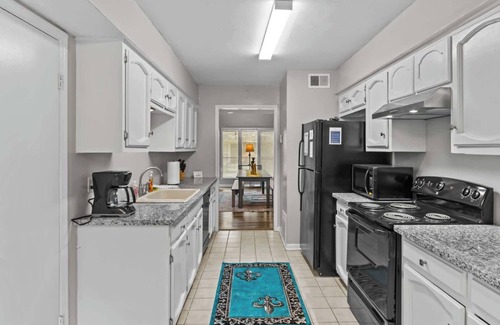 Highlands - Perkins Casa | Minutes from Tiger Stadium! South Campus Hideaway