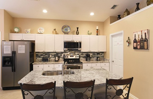 Windsor Palms Casa | Minutos a Disney * 5 estrellas * Cerrado por hombres * Sin vecinos traseros * Windsor Palms