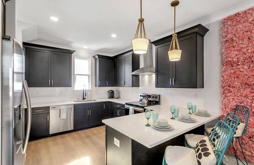 Talbot's Corner Casa | ★ EAST NASH HOT SPOT !! ★ 9 CAMAS! ★ NUEVO --- DU28