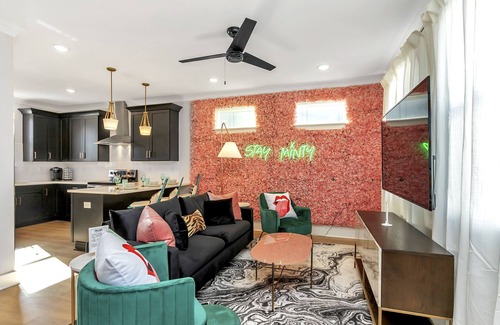Talbot's Corner Casa | ★ EAST NASH HOT SPOT !! ★ 9 CAMAS! ★ NUEVO --- DU28