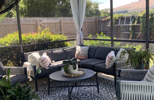 Sun Bay South Casa | Minutes to Downtown - Pool - Dog Friendly