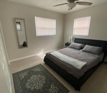 Bearss Plaza Casa | Minutes to Fairgrounds, Hard Rock, & Busch Gardens