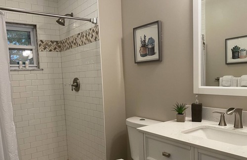 White Mills Cabaña | Minutes To Lake Wallenpaupack, Hot Tub, Fire Pit