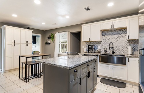 Beaufort Casa | Minutes to Parris Island w/Pool and 2 Master Bdr