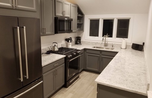 Truro Casa | Cocina nueva, limpia, aire acondicionado, cerca de las playas: ¡ENVÍE POR CORREO ELECTRÓNICO CON PREGUNTAS!