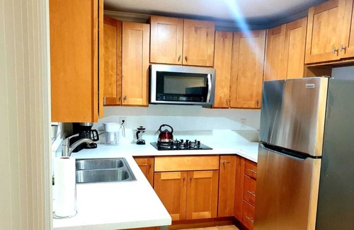 Central San Pedro Casa | Minutes to The Cabrillo Beach.