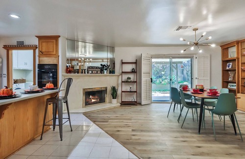 West Hills Casa | Minutes to UCLA West hills, Malibu,LAX Ideal for Insurance and Corporate Housing