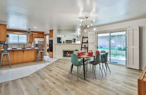 West Hills Casa | Minutes to UCLA West hills, Malibu,LAX Ideal for Insurance and Corporate Housing