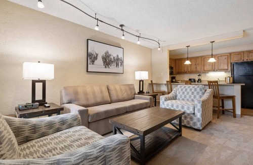 Vail Complejo | Minutes to vail ski resort and walking trail to vail village