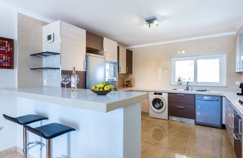 Meia Praia Apartamento | Mira Baia - Meia Praia Family Apartment