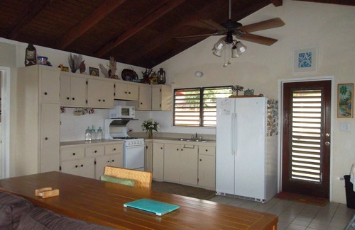 Spanish Town Casa | Mirabella: encantadora villa en la cima de una colina