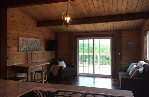 Salmon River Road Casa | Mira Bradan Frente al Retiro