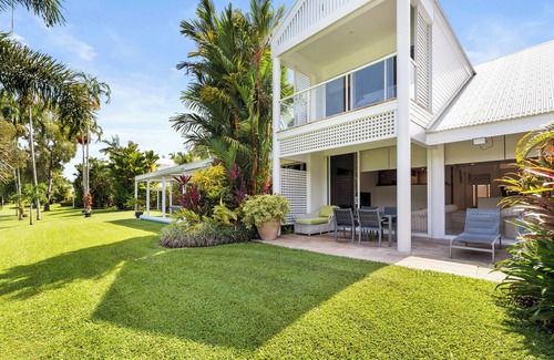 Port Douglas Villa | Mirage Resort Villa 138