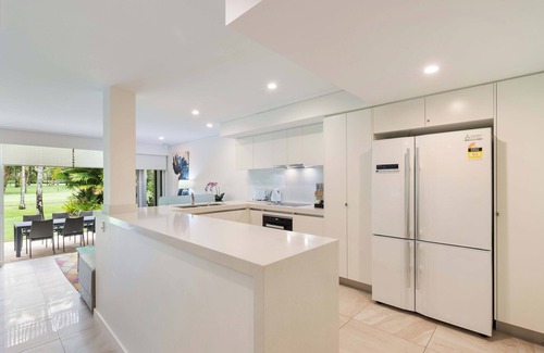 Port Douglas Villa | Mirage Resort Villa 412