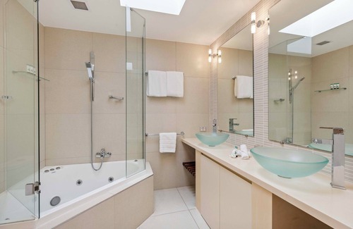 Port Douglas Villa | Mirage Resort Villa 454