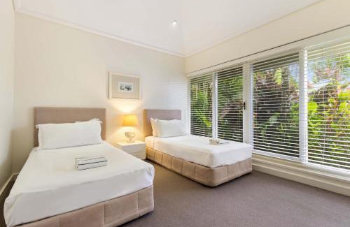Port Douglas Villa | Mirage Resort Villa 434 with access to Sheraton Facilities