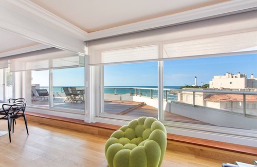 Biarritz Apartamento | MIRAMAR - Stunning apartment with Large Terrace, Seaview & Parking - BARNES