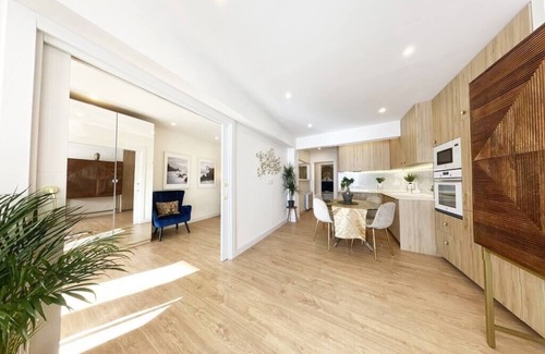 San Sebastian Apartamento | Miramar: Exclusive luxurious flat, parking, terrace, new!