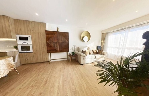 San Sebastian Apartamento | Miramar: Exclusive luxurious flat, parking, terrace, new!
