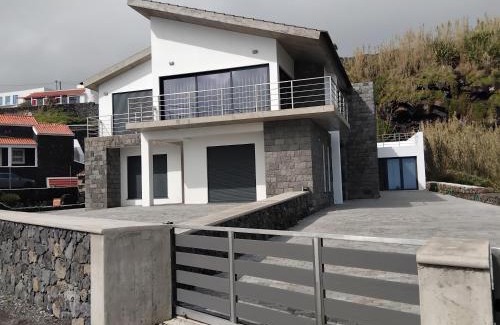 Angra do Heroismo Casa | Miramar
