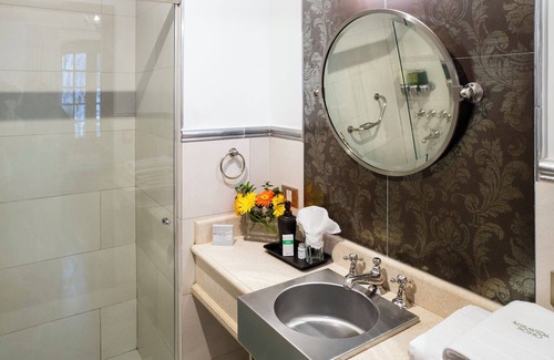 Palermo Hotel | Miravida Soho Hotel & Wine Bar