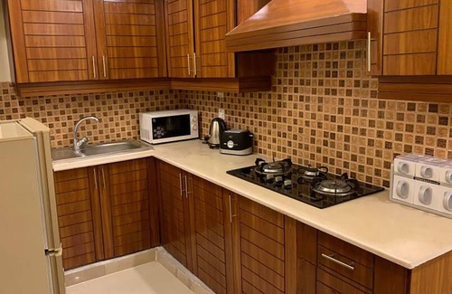 Azamabad Apartamento | Mirpur Apartments & Hotel