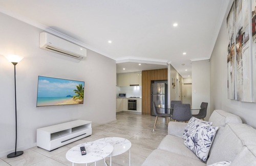 Mirrabooka Casa | Mirrabooka 3-Bed Close to Shopping Centre