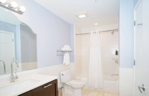 Celebration Apartamento | MIRROR WORKOUT Pet-Friendly Apartment near Disney