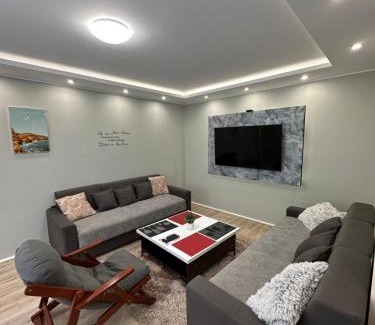 Zrenjanin Apartamento | Mirrors Apartmani
