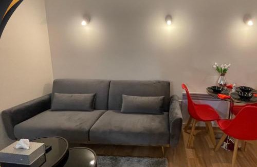 Barking Apartamento | Misk Homes #1 Near City Airport Shops - Everything nearby!