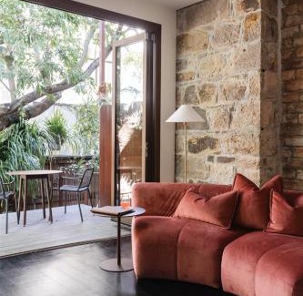 New Farm Apartamento | Miss Midgley's - Principals Office 1 King Bed