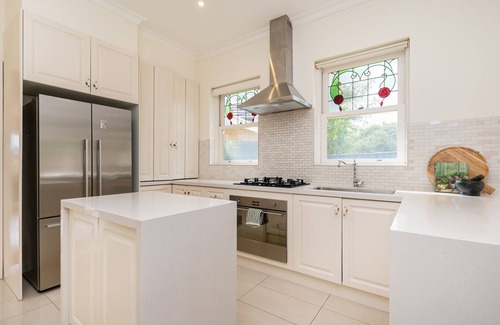 Brighton East Casa | Miss Peregrine in Brighton East