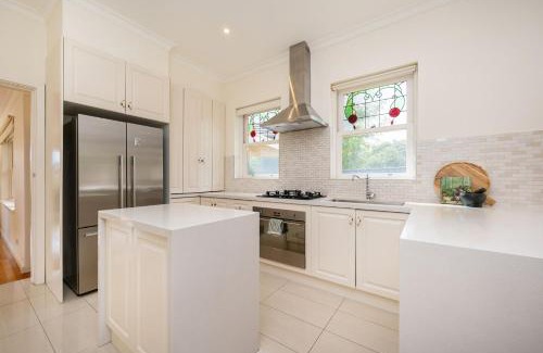 Brighton East Casa | Miss Peregrine in Brighton East