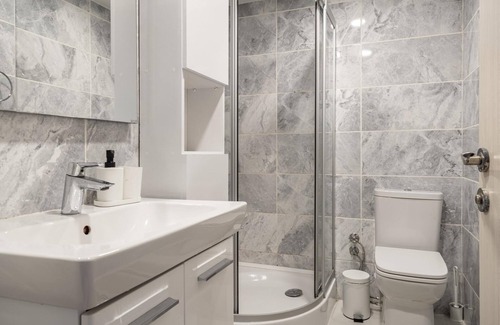 Bostanci Apartamento | Missafir Modern Flat with Balcony on Bagdat Street
