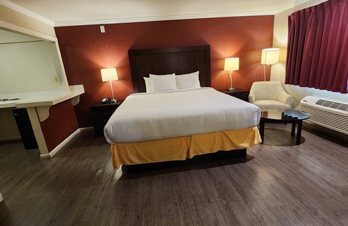 Hayward Hotel | Mission Inn and Suites
