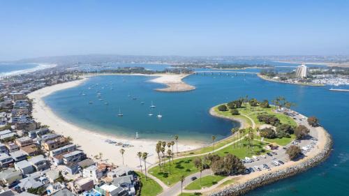 South Mission Beach Apartamento | Mission Point 2 by AvantStay Mission Beach Home w Large Balcony Steps to Beach